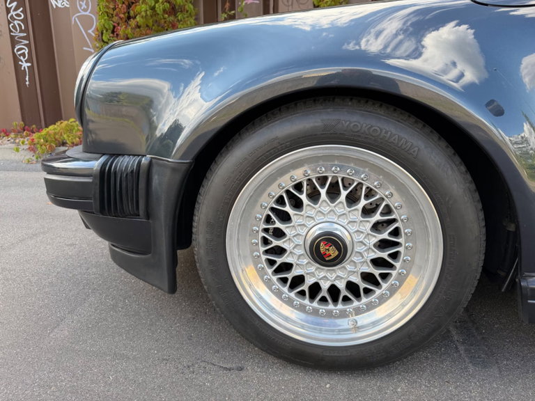 Porsche 911 Turbo 3.3