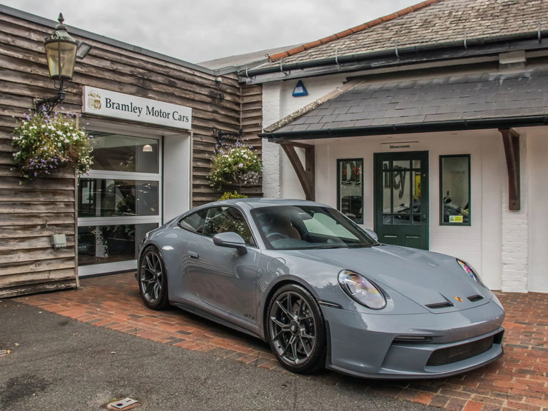 Porsche 992 GT3 Touring