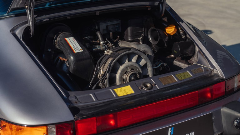 Porsche 911 Carrera 3.2