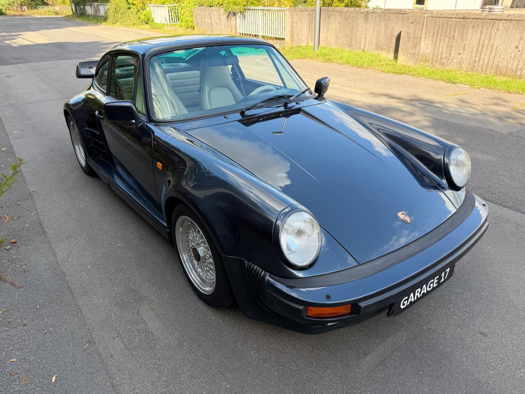 Porsche 911 Turbo 3.3