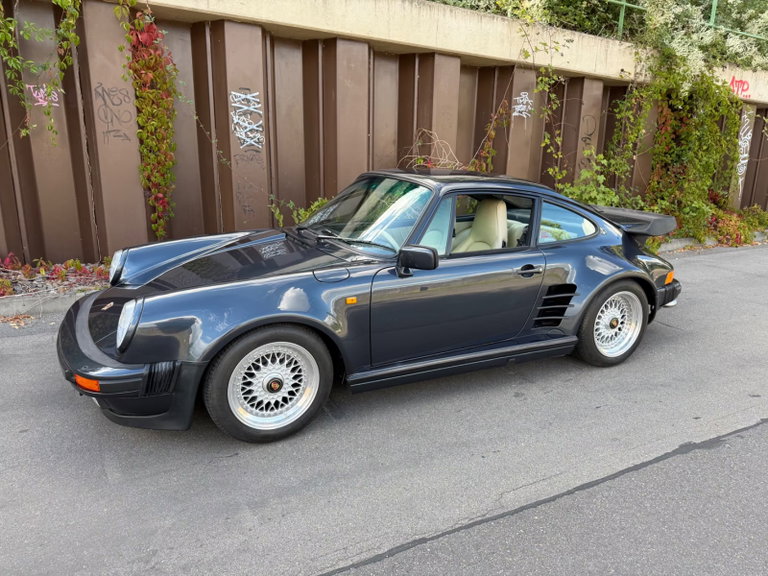 Porsche 911 Turbo 3.3