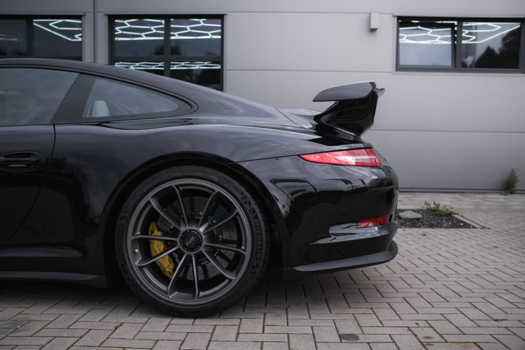 Porsche 911 Carrera S „Martini Racing Edition“