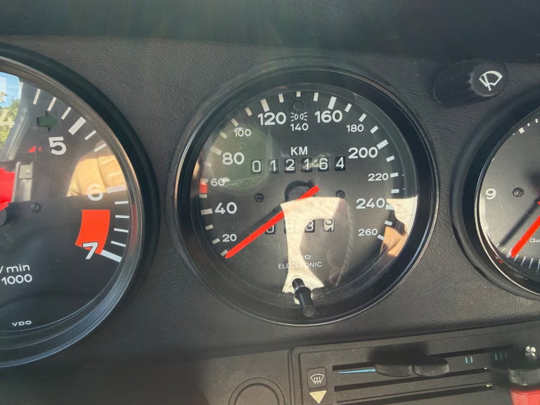 Porsche 911 Carrera 3.2 Speedster