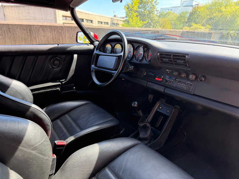 Porsche 911 Carrera 3.2 Speedster