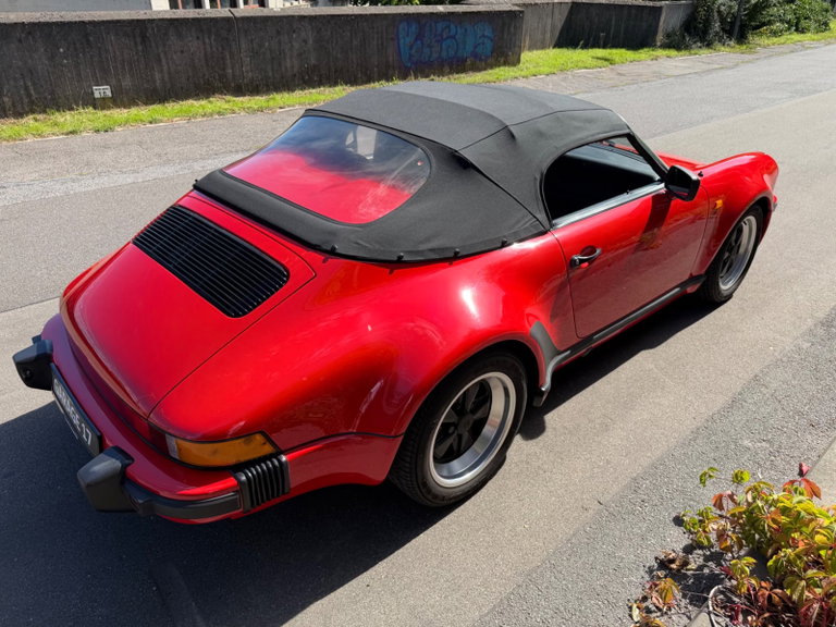 Porsche 911 Carrera 3.2 Speedster