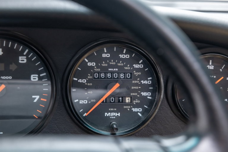 Porsche 964 Carrera 4
