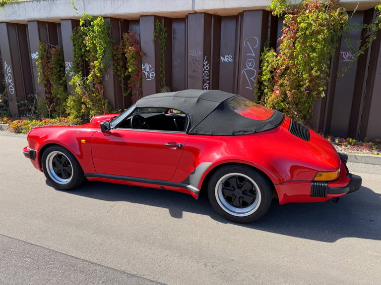 Porsche 911 Carrera 3.2 Speedster