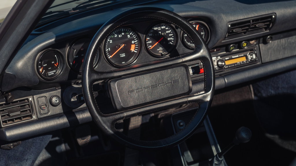 Porsche 911 Carrera 3.2