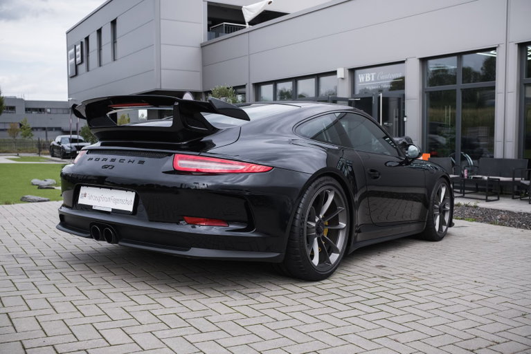 Porsche 911 Carrera S „Martini Racing Edition“