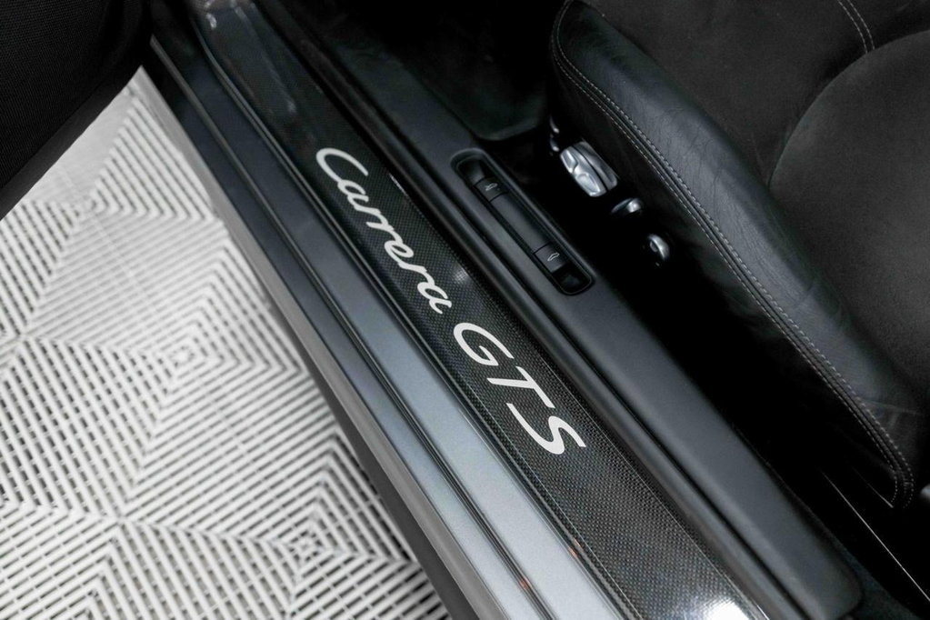 Porsche 997.2 Carrera GTS