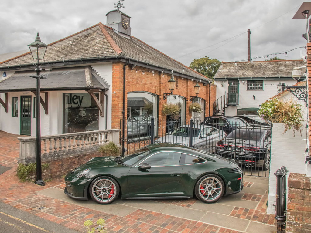 Porsche 992.2 GT3 Touring