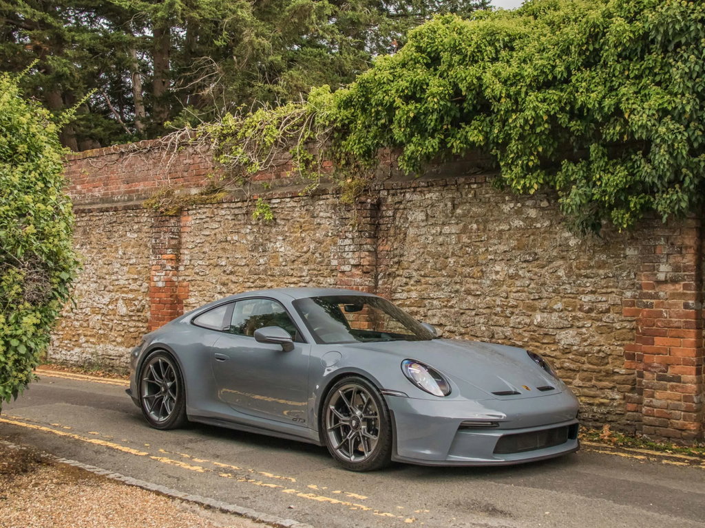 Porsche 992 GT3 Touring