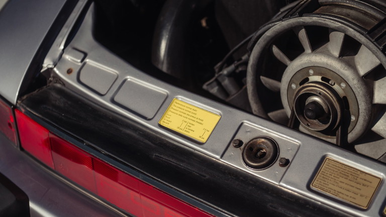 Porsche 911 Carrera 3.2