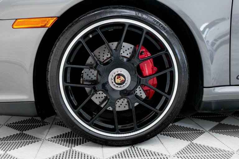 Porsche 997.2 Carrera GTS