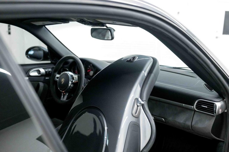 Porsche 997.2 Carrera GTS