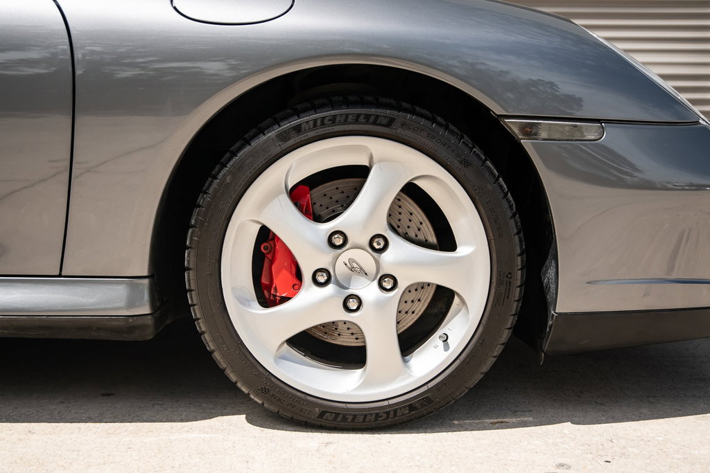 Porsche 996.2 Carrera 4S