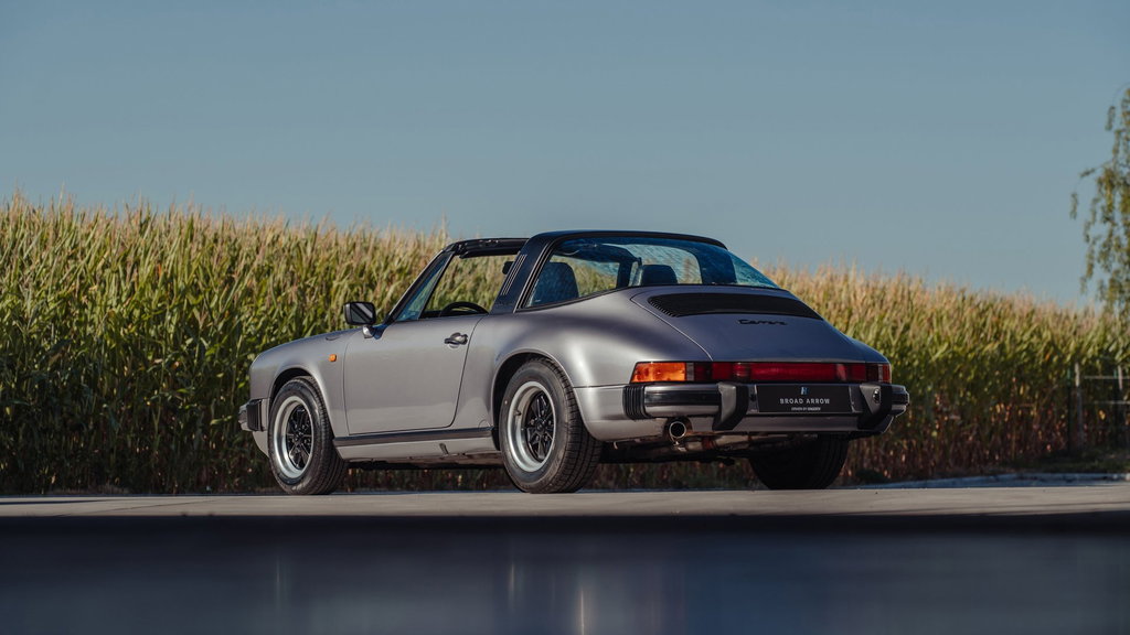 Porsche 911 Carrera 3.2