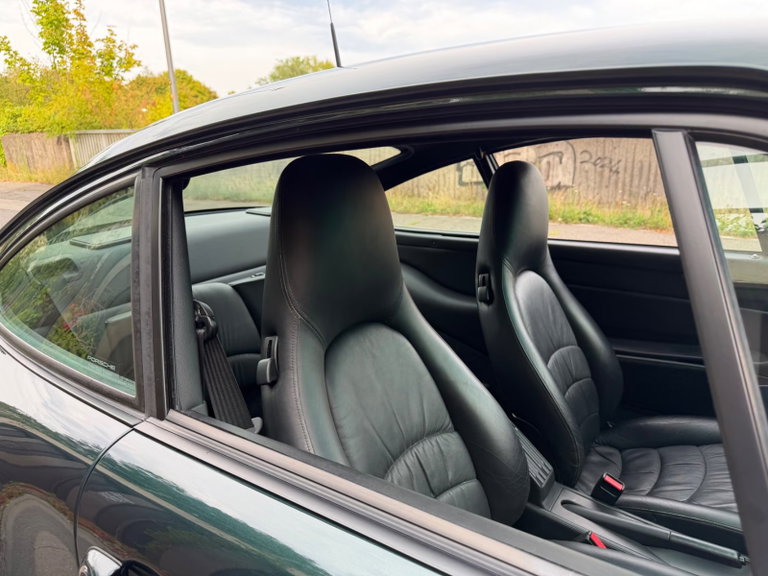 Porsche 993 Carrera 3.8