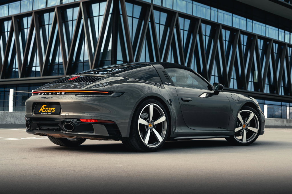 Porsche 992 Targa 4