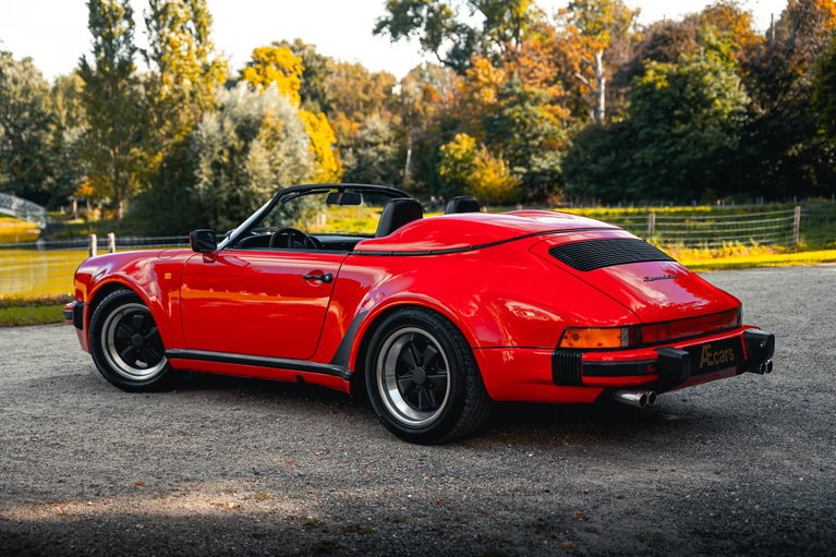 Porsche 911 Carrera 3.2 Speedster