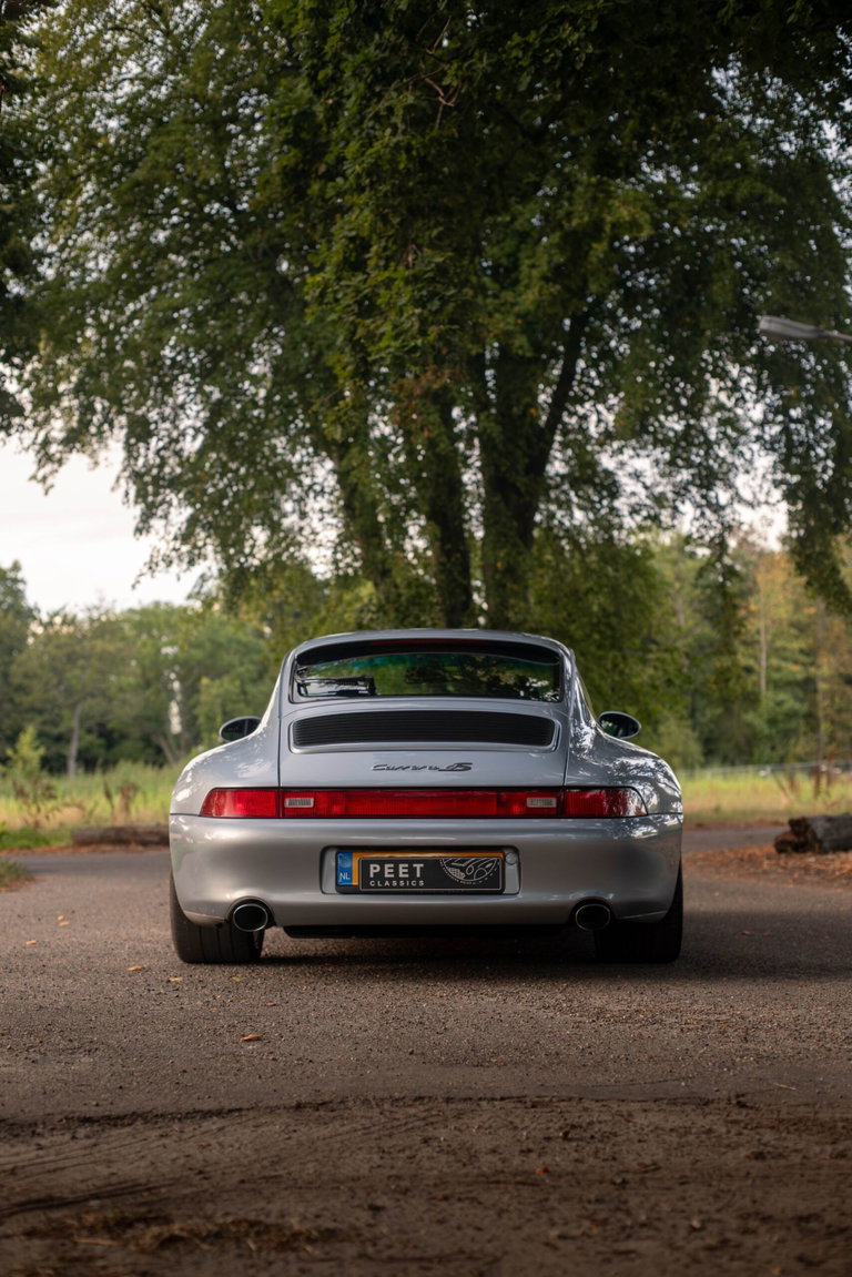 Porsche 993 Carrera 4S