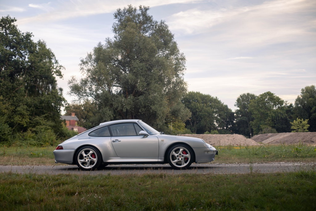 Porsche 993 Carrera 4S