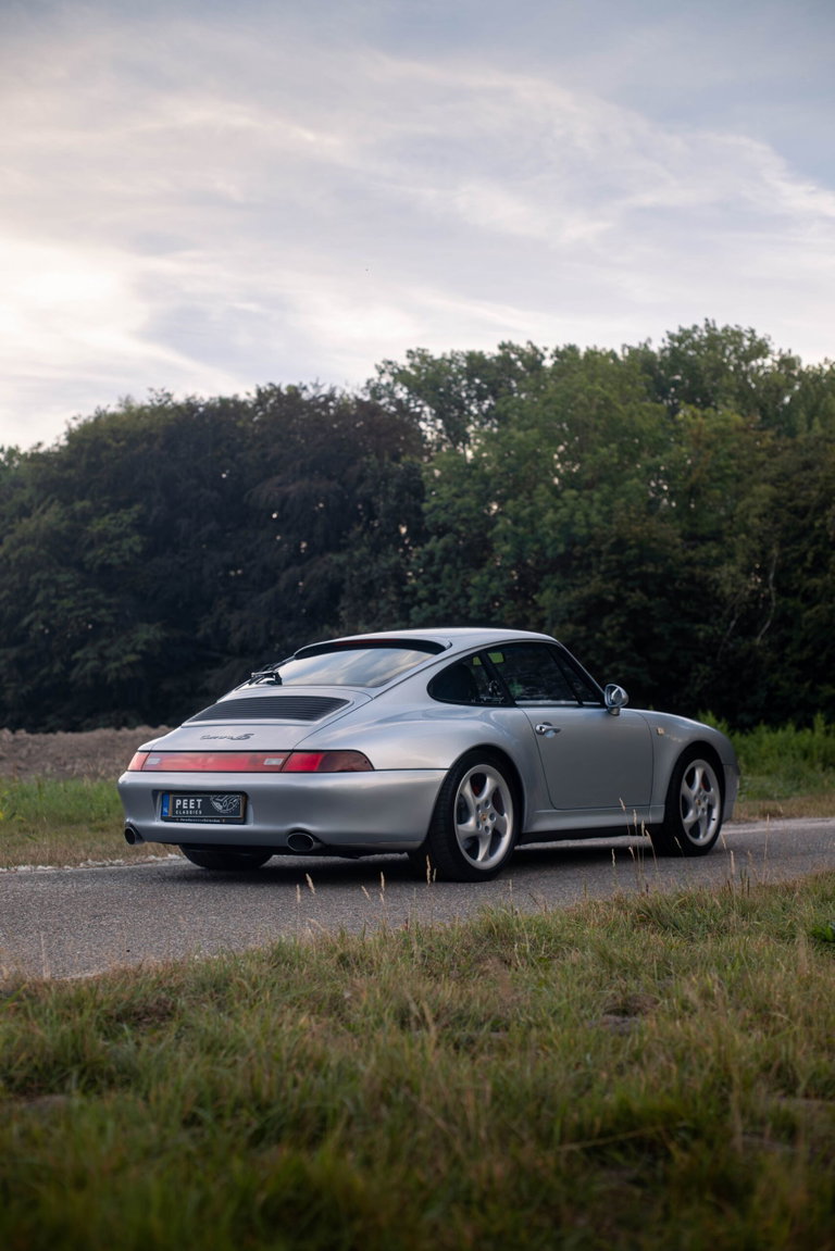 Porsche 993 Carrera 4S