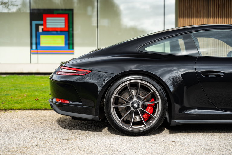 Porsche 991.2 GT3 Touring