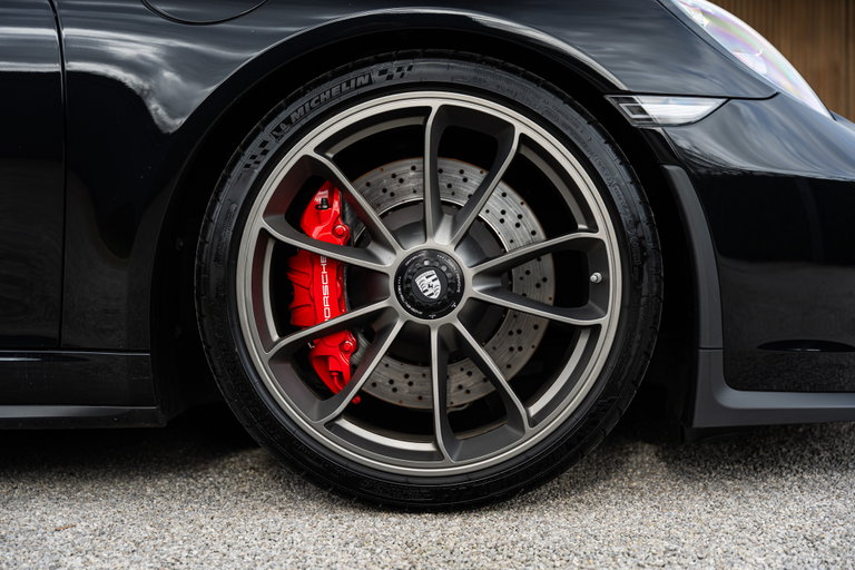 Porsche 991.2 GT3 Touring
