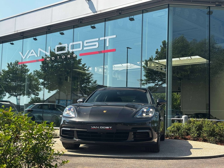 Porsche Panamera 4S