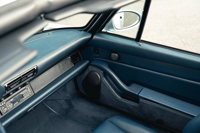 Porsche 993 Carrera 4
