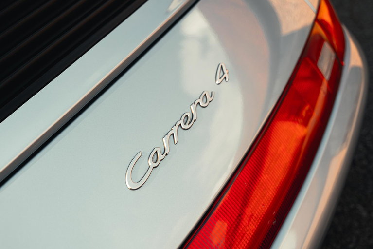 Porsche 993 Carrera 4