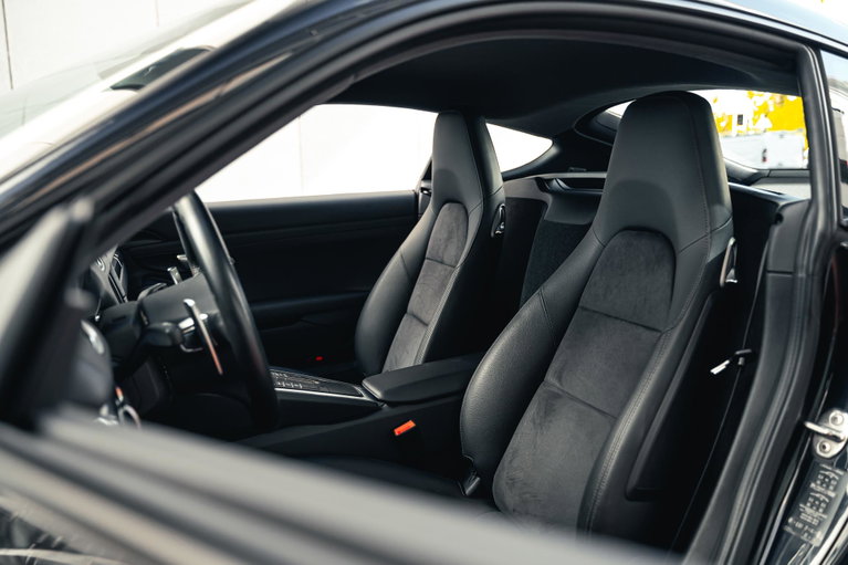 Porsche 981 Cayman