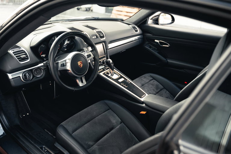Porsche 981 Cayman