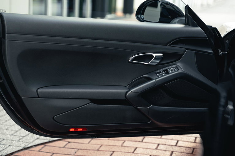 Porsche 981 Cayman