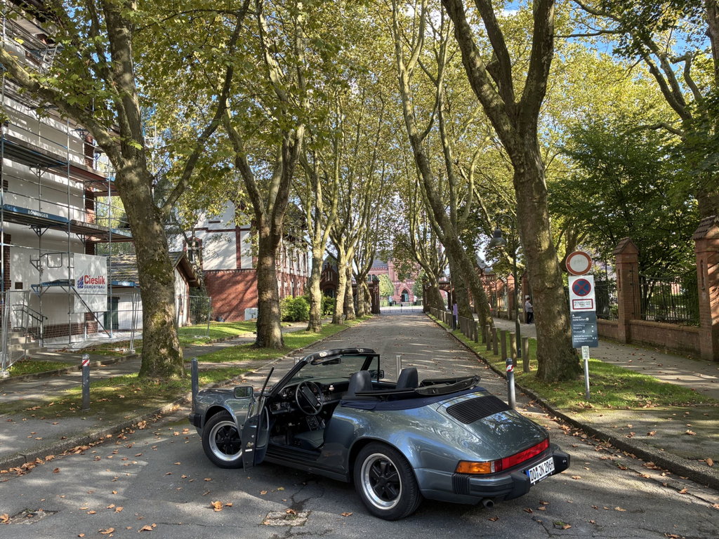 Porsche 911 Carrera 3.2