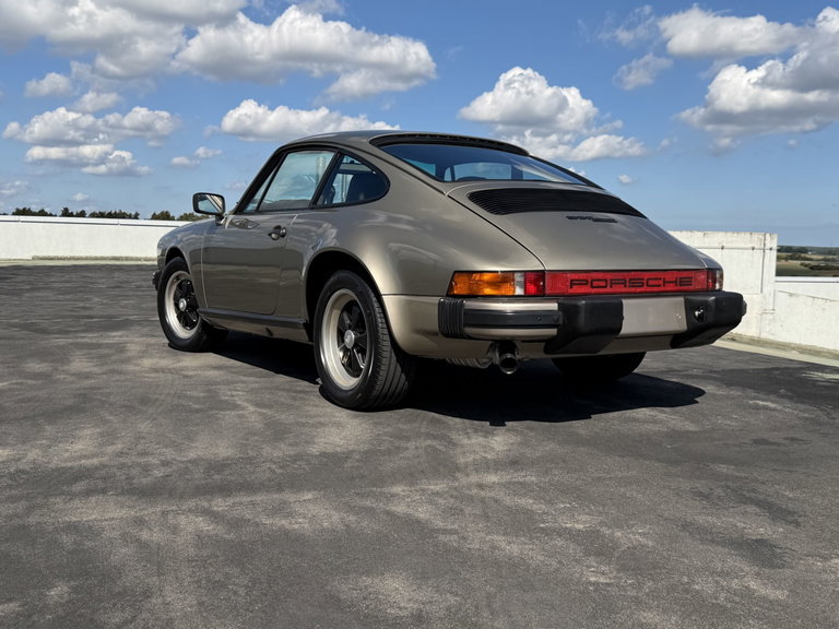 Porsche 911 SC