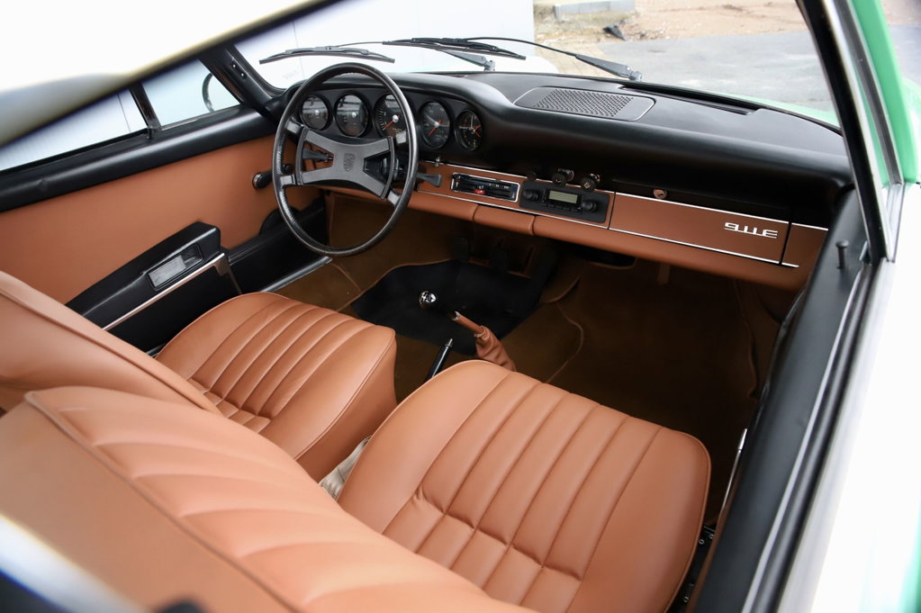 Porsche 911 E