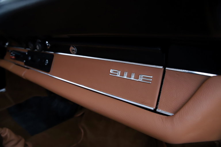 Porsche 911 E