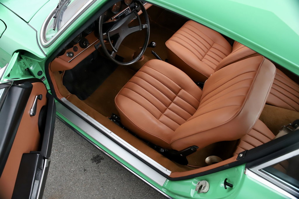 Porsche 911 E