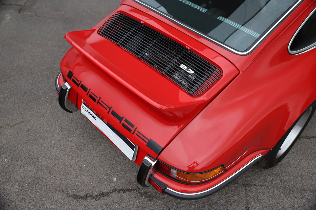 Porsche 911 Backdate