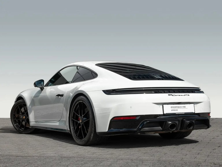 Porsche 992.2 Carrera GTS