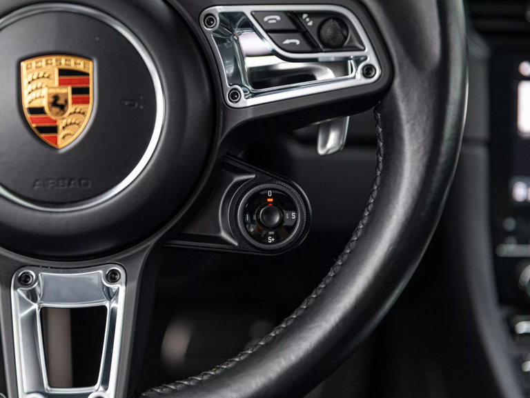 Porsche 991.2 Carrera 4 GTS