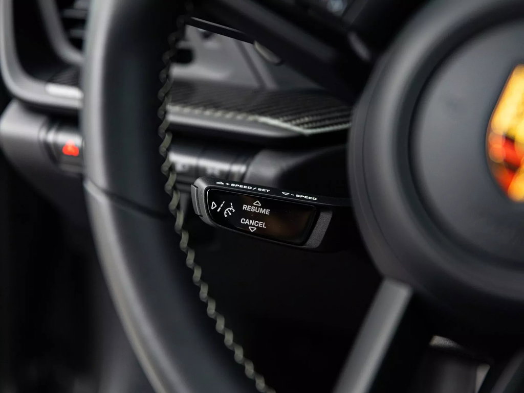Porsche 992 GT3 Touring