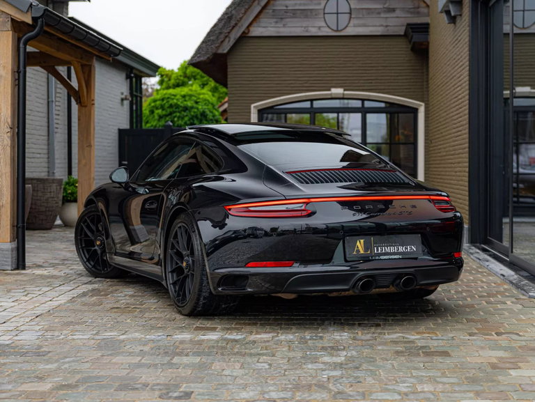 Porsche 991.2 Carrera 4 GTS