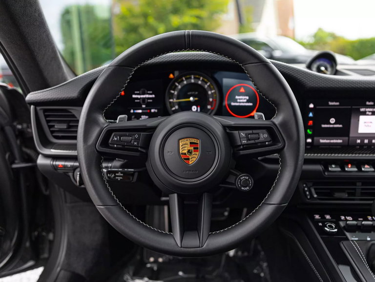 Porsche 992 GT3 Touring