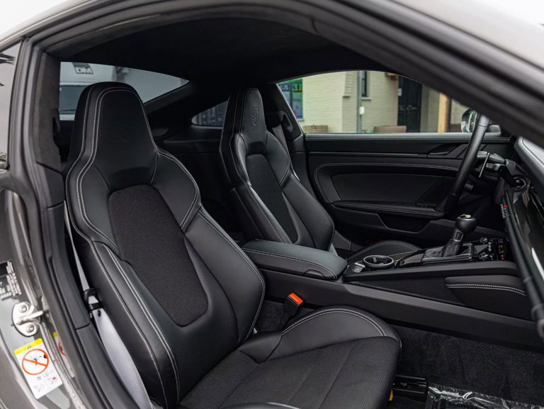 Porsche 992 GT3 Touring