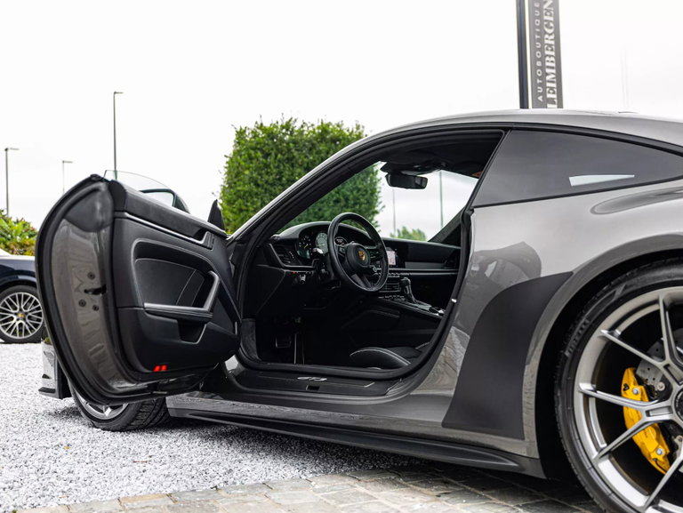 Porsche 992 GT3 Touring