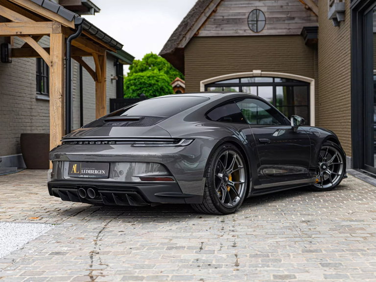 Porsche 992 GT3 Touring