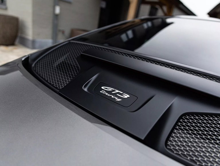 Porsche 992 GT3 Touring